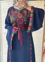 Elegant Navy Ward Thob With Manajil Details and Satin Belt