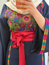 Elegant Navy Ward Thob With Manajil Details and Satin Belt
