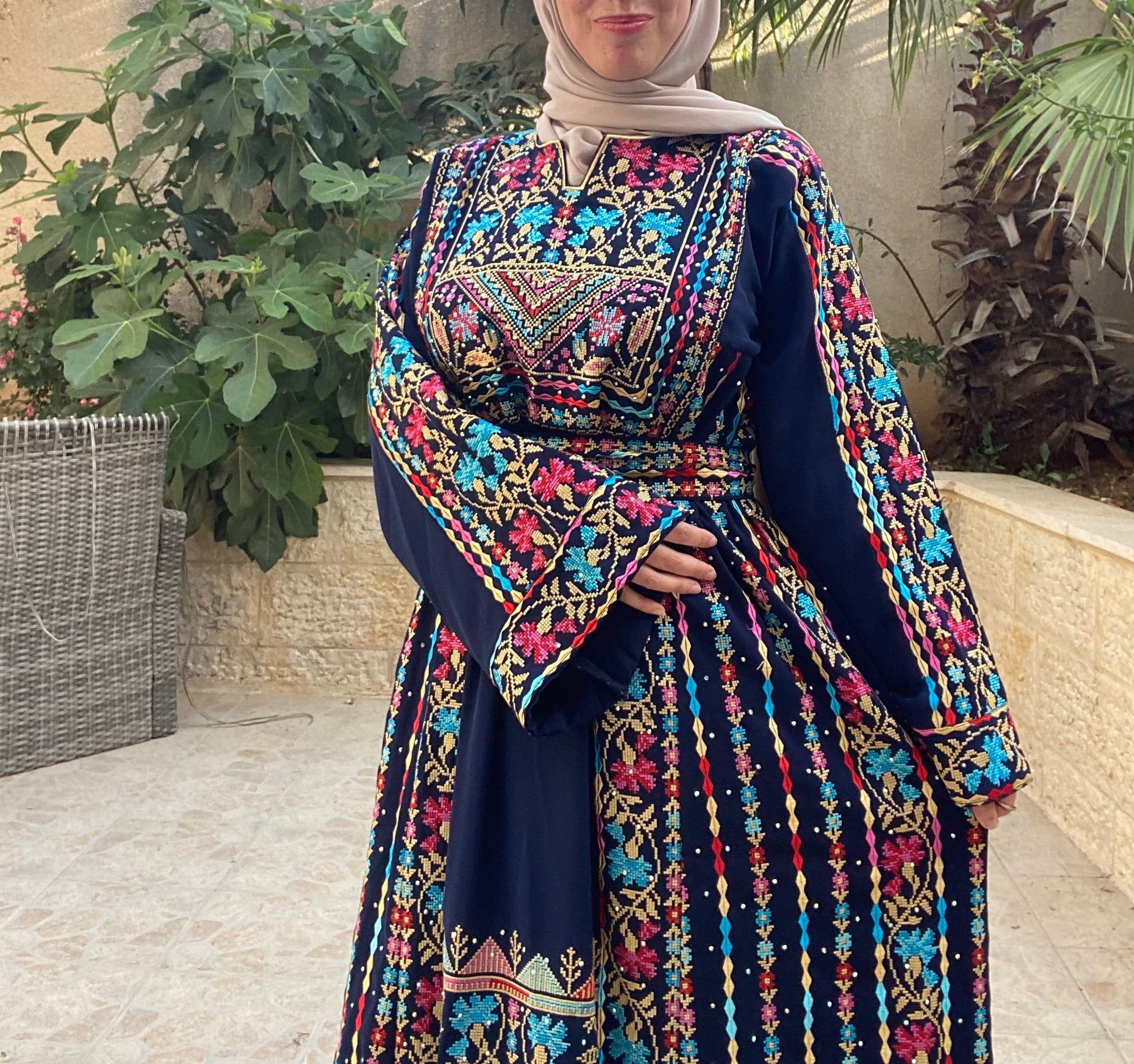 Amazing Navy Palestinian Embroidered Thobe Dress With Astonishing Embroidery Amazing Navy Palestinian Embroidered Thobe Dress With Astonishing Embroidery