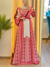 Very Elegant White and Red Embroidered Thob with Malak Details