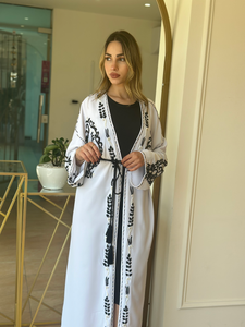 Elegant White Handmade Moroccan Open-Front Djellaba with Belt