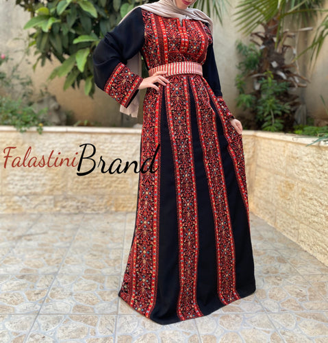 Wonderful Black and Red Lines Embroidered Thoab