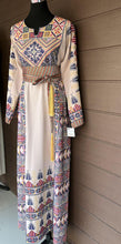 Unique Palestinian Embroidered Thob Dress with Kashmir Belt