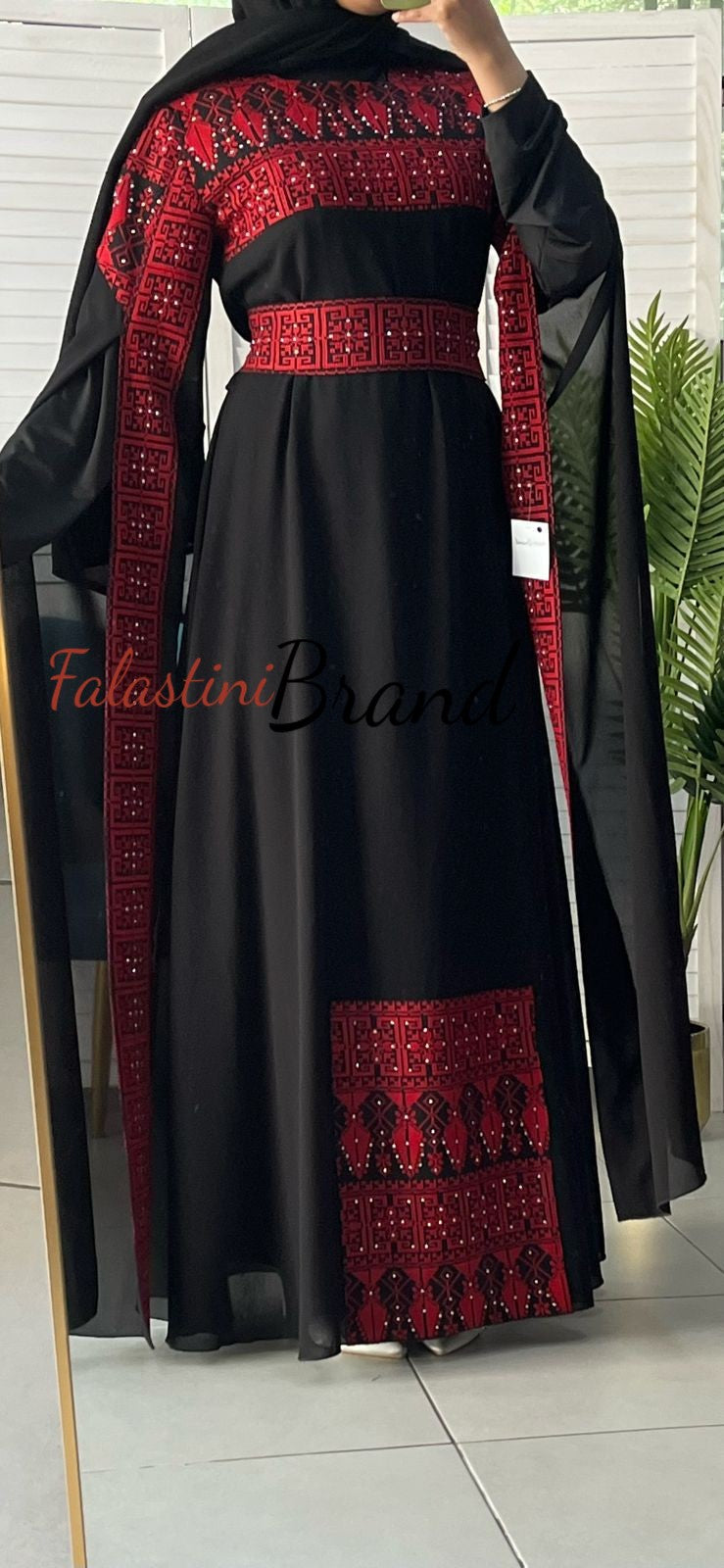 Elegant Royal Black and Red Embroidered Dress 42/(L)