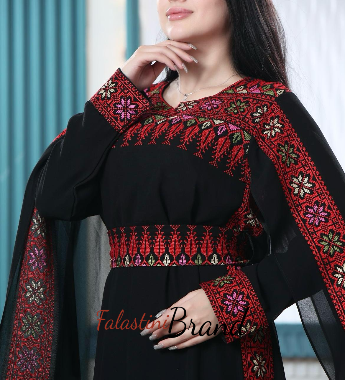 Elegant Black and Red Shoulder Drapes Embroidered Dress 38-40 /(S-M) Elegant Black and Red Shoulder Drapes Embroidered Dress 38-40 /(S-M)