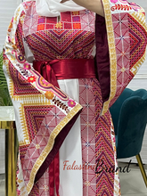 Very Elegant Wide Sleeves White and Red Embroidered Thob with Golden and Malak Details and Head Scarf