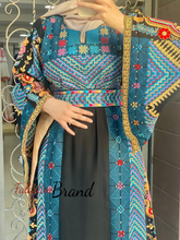 Very Elegant Wide Sleeves Black and Blue Embroidered Thob with Malak and Golden Details and Head Scarf