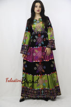 Stunning Modern Embroidered Thob With Green and Pink Satin Details