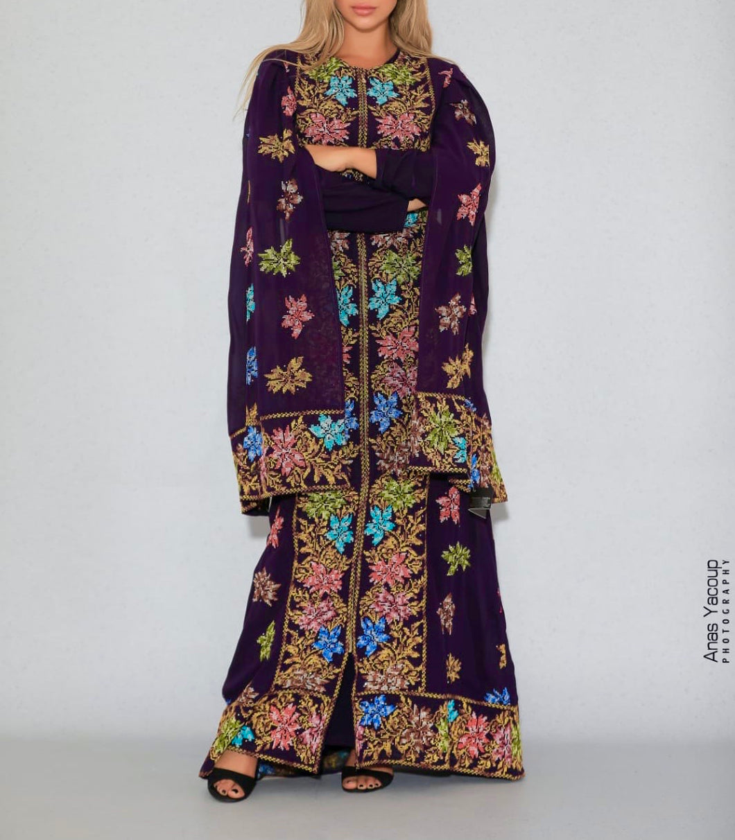 Distinctive Purple Grape Leaves Palestinian Embroidered Colorful Zippered Abaya Slit Sleeve
